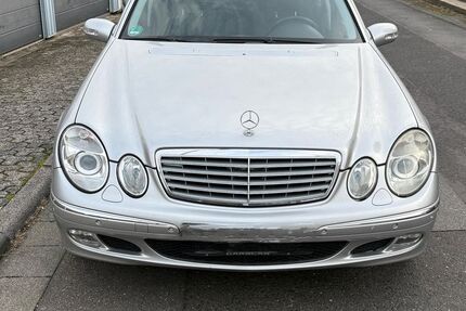 Mercedes-Benz E 320 184.000 km 5.950 € Steinbach.Ts 61449