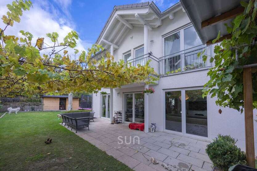 Haus zum Kaufen in Dietzenbach 1.150.000 € 222 m²