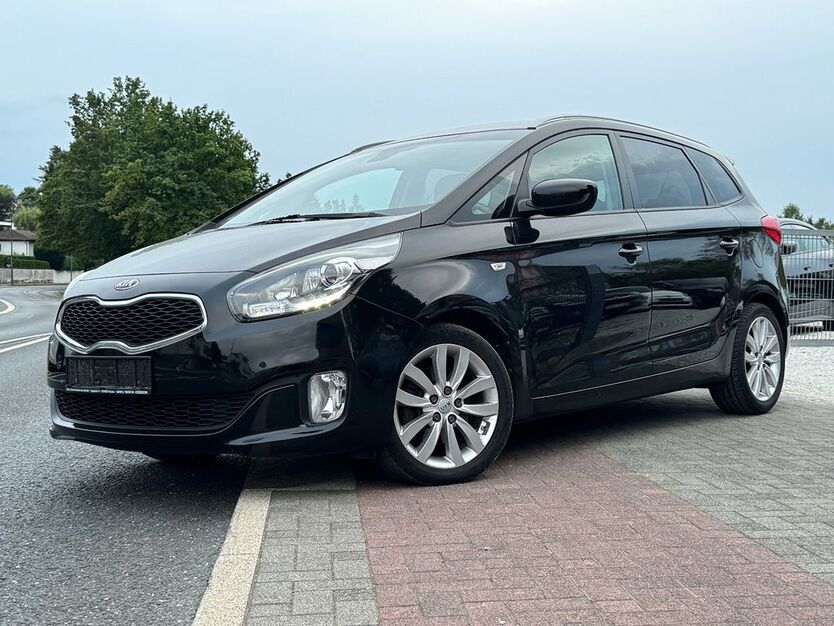 Kia Carens 258.000 km 5.900 € Bad Homburg 61350