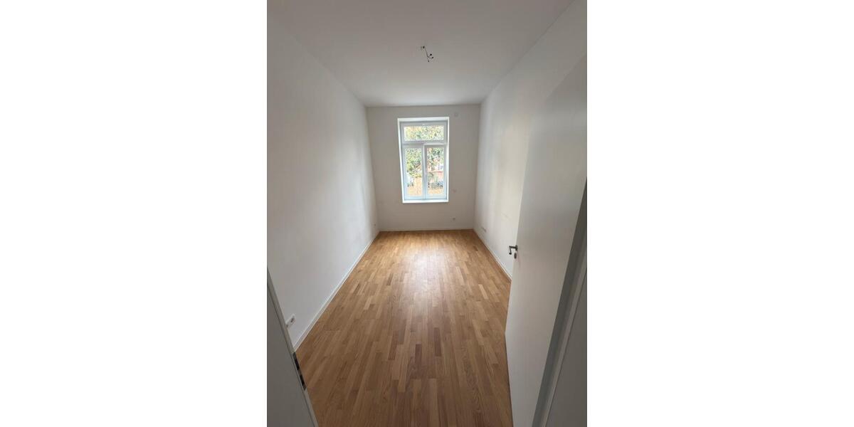Erdgeschoßwohnung Frankfurt am Main Innenstadt 2 - 4 Zimmer, 120 m&sup2;, 3.300&euro; | Angebot:25853883