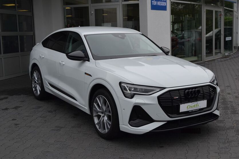Audi e-tron 30.000 km 34.980 € Babenhausen 64832