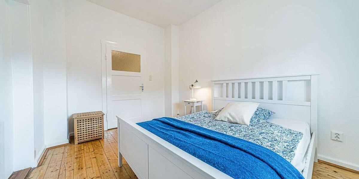 Etagenwohnung Frankfurt am Main Westend-Süd - 2 Zimmer, 75 m&sup2;, 1.650&euro; | Angebot:26683316