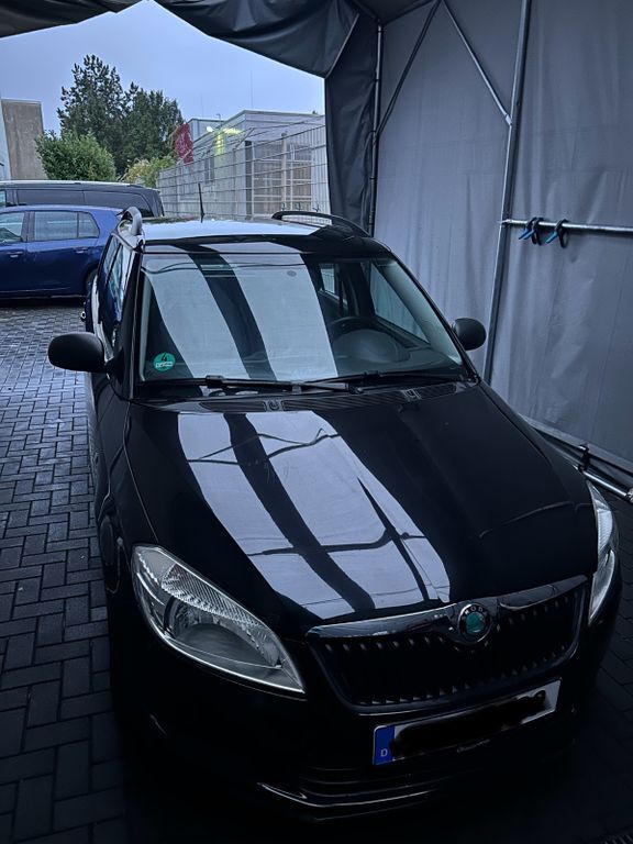 Skoda Fabia 128.700 km 2.999 € Frankfurt am Main 60488