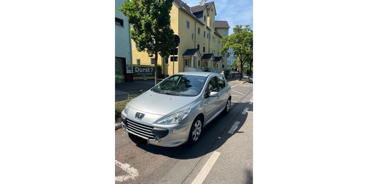 Peugeot 307 215.000 km 1.999 &euro; Hanau 63454