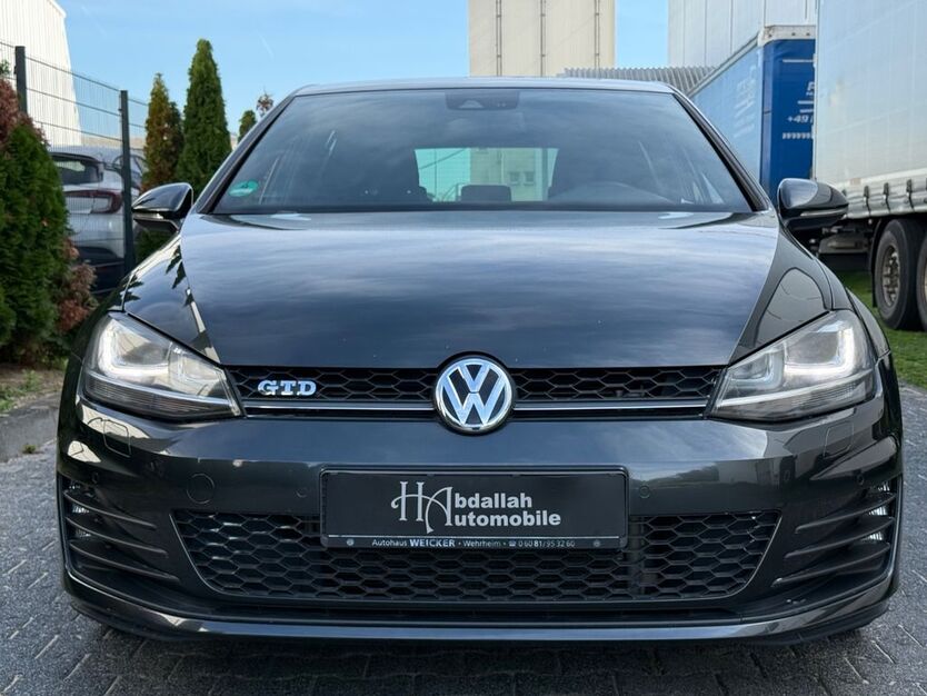 VW Golf 113.923 km 14.499 € Kelkheim 65779