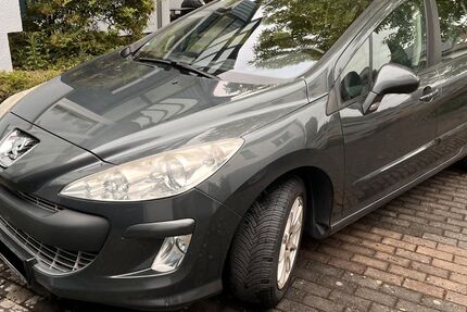 Peugeot 308 142.000 km 3.000 &euro; Hattersheim 65795