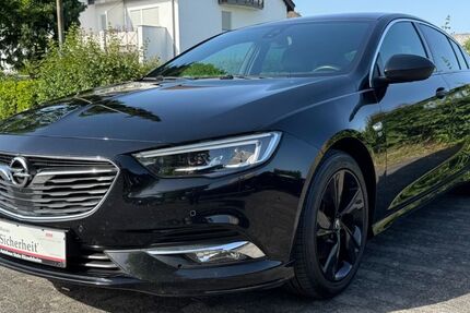Opel Insignia 145.000 km 12.990 &euro; Rüsselsheim am Main 65428