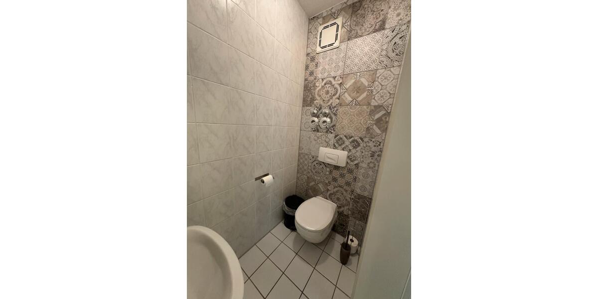 Etagenwohnung Hofheim am Taunus - 3.5 Zimmer, 115 m&sup2;, 1.500&euro; | Angebot:26265658