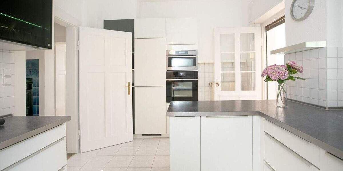 Einfamilienhaus Langen - 8 Zimmer, 190 m&sup2;, 2.900&euro; | Angebot:25689006