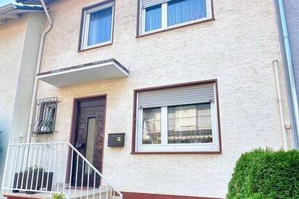 Reihenhaus mit Potential in guter Feldrandlage 5 zimmer