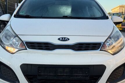 Kia Rio 81.165 km 5.900 € Kelkheim 65779