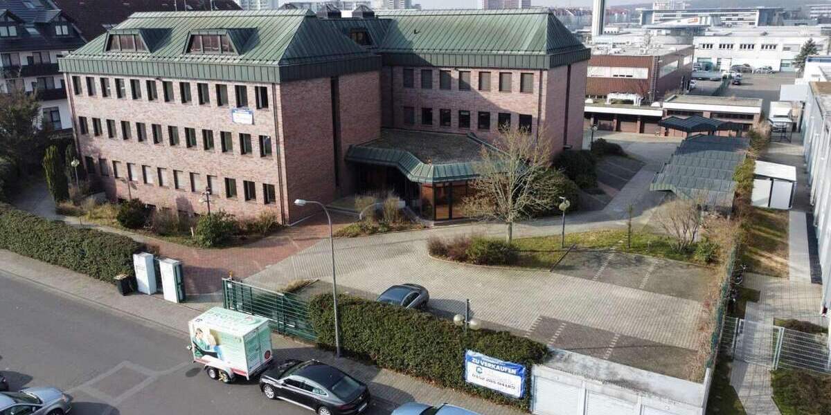 Investmentchance bei Frankfurt: Gewerbegebäude für Büro, Klinik oder Pflege 6 zimmer